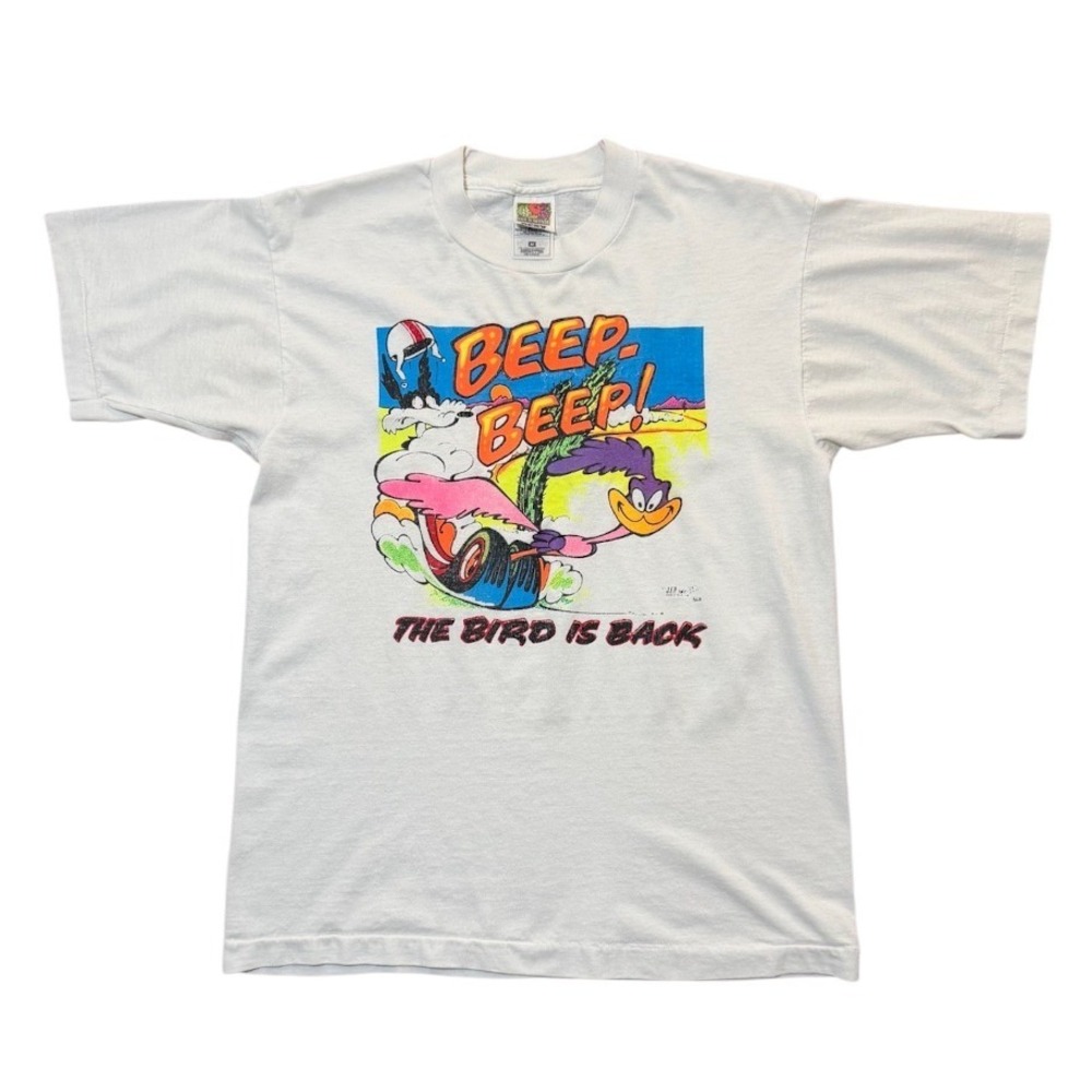 Vintage 90s Road Runner Wile E Coyote Bird is Back Graphic Cartoon Promo T-shirt